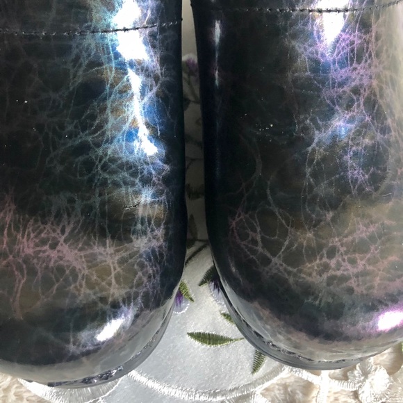DANSKO Eur 36 Iridescent Bubble Pattern Like New! - Picture 6 of 6
